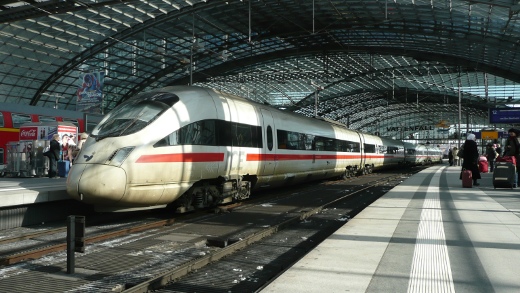 ICE TD der DSB in Berlin Hauptbahnhof