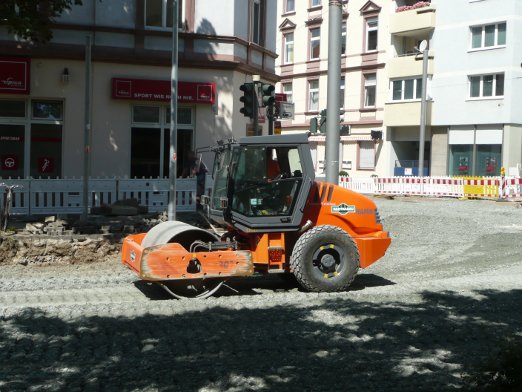 Walzen der Schotterschicht