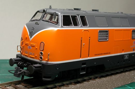 221 schraeg von vorn