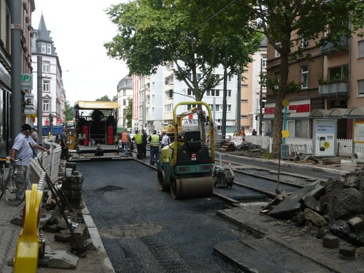 Herstellen der Asphaltdecke