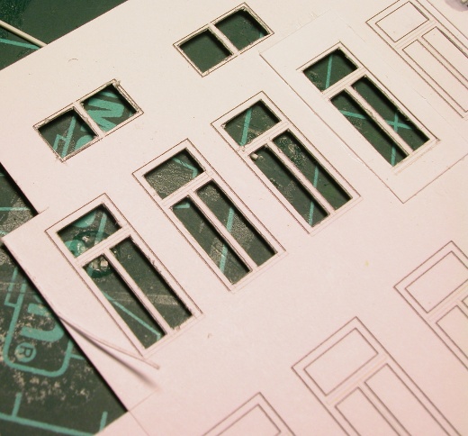 Fenster aus Karton und PS