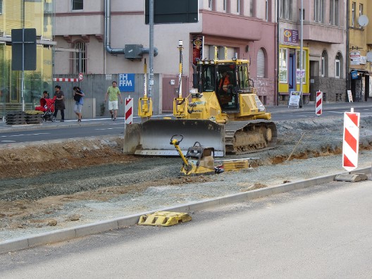 Planierarbeiten am Nibelungenplatz