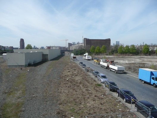 Ein Obstlagerhaus im Frankfurter Osthafen, fotografiert im Jahre 2010