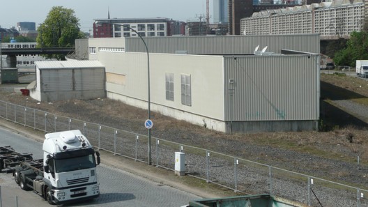 Ein Obstlagerhaus im Frankfurter Osthafen, fotografiert im Jahre 2010