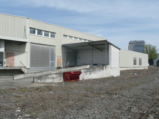 Ein Obstlagerhaus im Frankfurter Osthafen, fotografiert im Jahre 2010