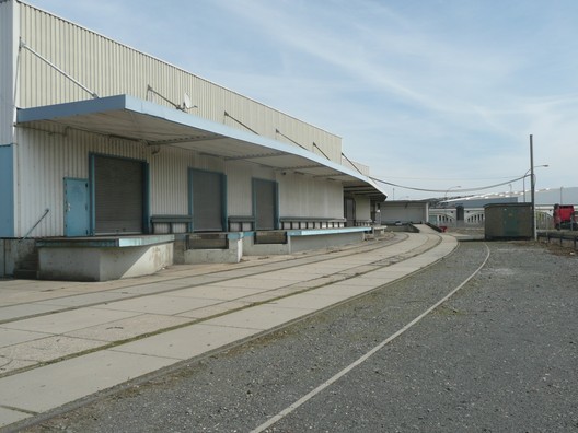 Ein Obstlagerhaus im Frankfurter Osthafen, fotografiert im Jahre 2010