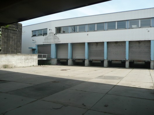 Ein Obstlagerhaus im Frankfurter Osthafen, fotografiert im Jahre 2010