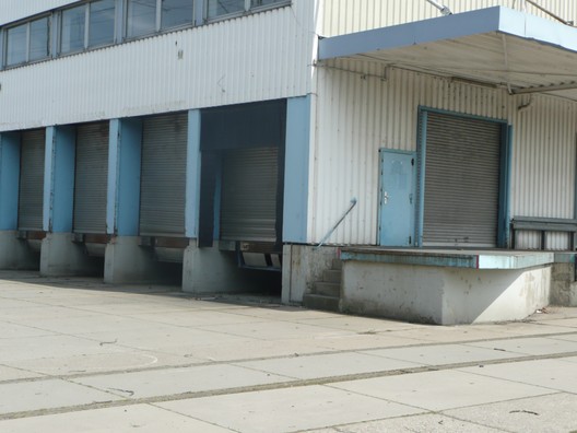 Ein Obstlagerhaus im Frankfurter Osthafen, fotografiert im Jahre 2010