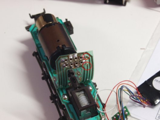 Gebrochene Leiterbahnen