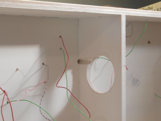 Stellschwelle über einem Spant