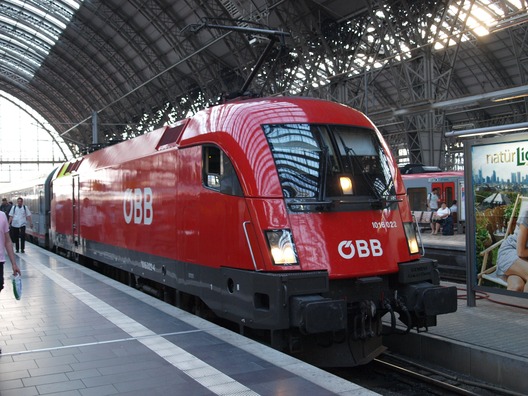 1016 022 der ÖBB in Frankfurt