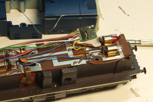 211 von Roco digitalisiert