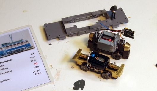 Navemo-Tram mit pmt-Antrieb