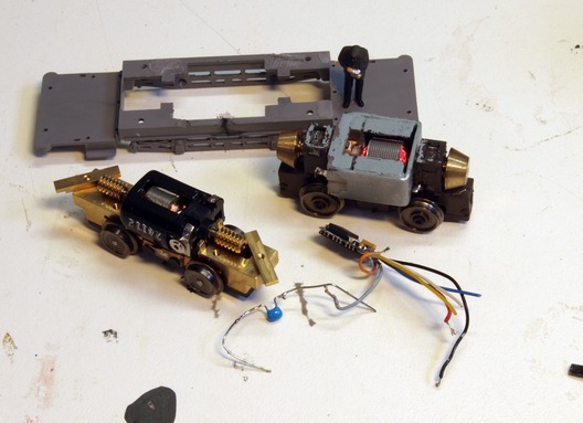 Navemo-Tram mit pmt-Antrieb