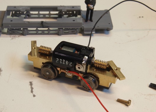 Navemo-Tram mit pmt-Antrieb