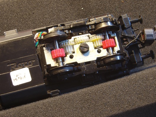 Umbau Roco 212 von AC auf DC