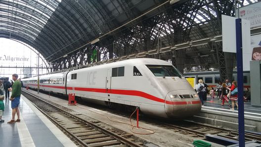 Warten auf den Zug...