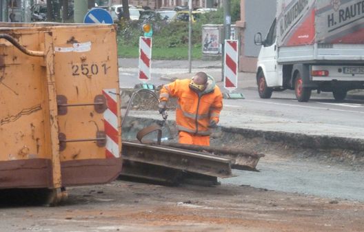 Straßenbahnbaustelle in der Friedberger Landstraße