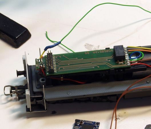 Umbau der Trix 290 mit einzeln schaltbarem Spitzenlicht