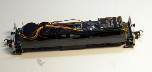 Umbau der Trix 290 mit einzeln schaltbarem Spitzenlicht