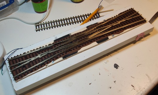 Umbau der RocoLine-DKW mit Herzstücken von Michael Weinert