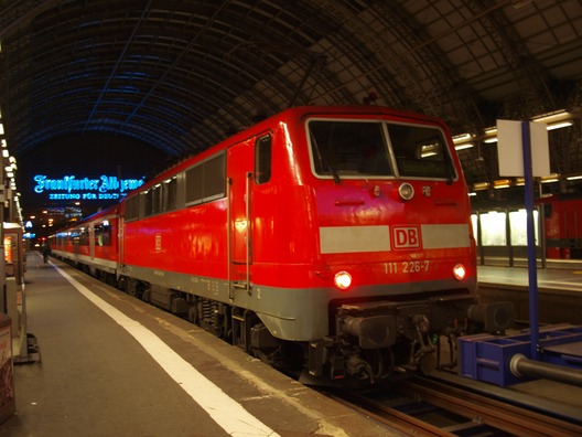 Abends im Frankfurter Hauptbahnhof