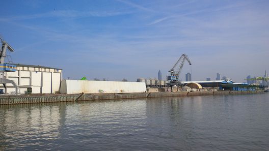 Eine Fahrt auf dem Main in Frankfurt