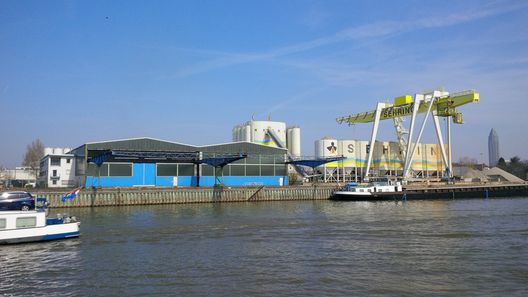 Eine Fahrt auf dem Main in Frankfurt