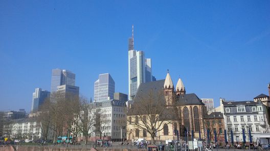 Eine Fahrt auf dem Main in Frankfurt