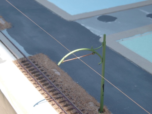 Oberleitungsbau auf den Straßenbahn-Modulen