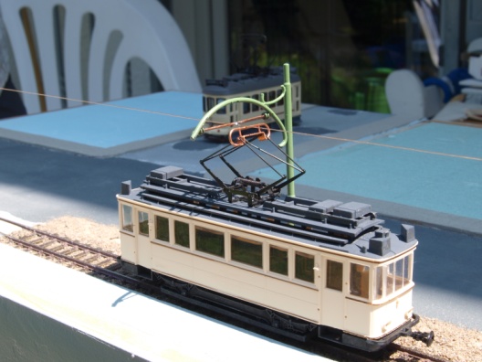 Oberleitungsbau auf den Straßenbahn-Modulen
