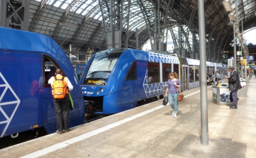 Mittags im Frankfurter Hauptbahnhof