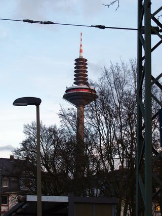 U- und Straßenbahnhaltestelle Ginnheim