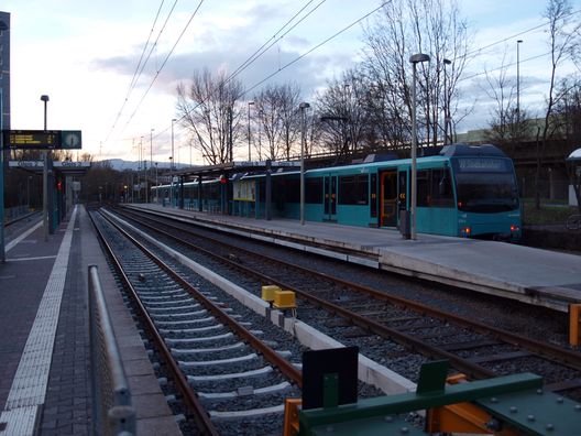 U- und Straßenbahnhaltestelle Ginnheim