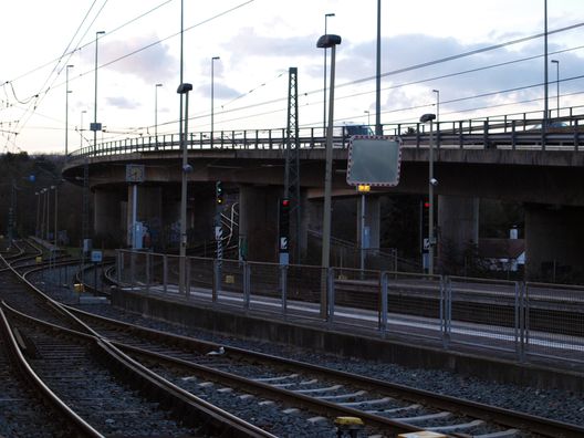 U- und Straßenbahnhaltestelle Ginnheim