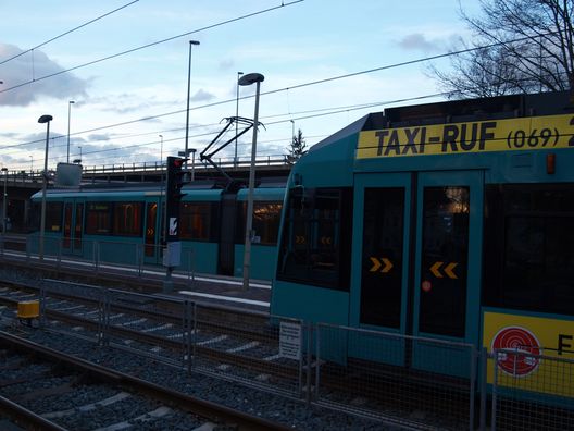 U- und Straßenbahnhaltestelle Ginnheim