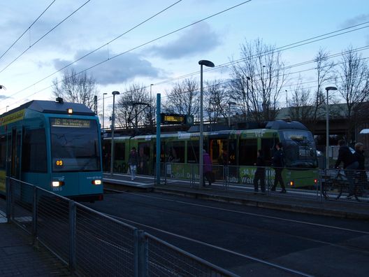 U- und Straßenbahnhaltestelle Ginnheim