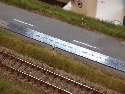 Landschaftsbau auf den schmalen Regelspurmodulen