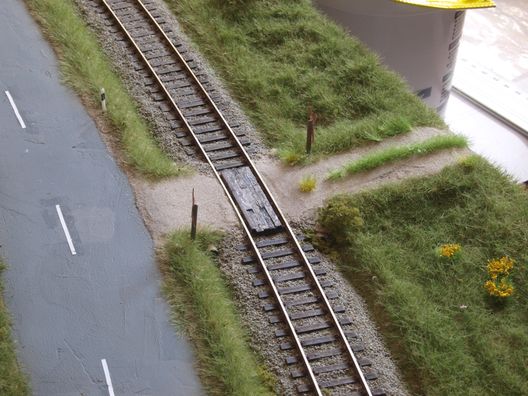 Landschaftsbau auf den schmalen Regelspurmodulen