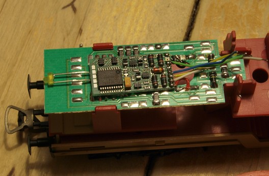 Funktionsdecoder in einem DR-Doppelstocksteuerwagen