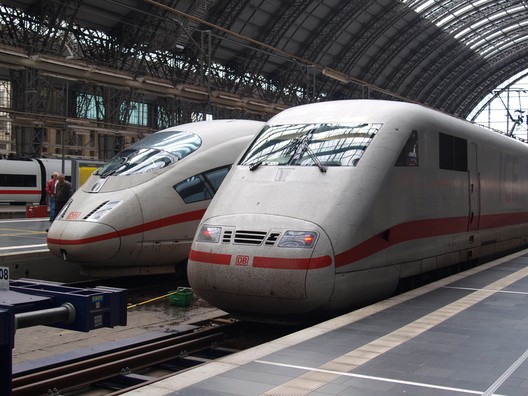 401 und 403 in Frankfurt am Main Hbf