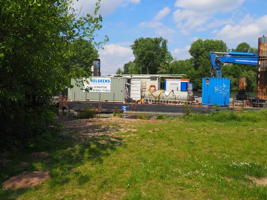 Rohrbrücke am Main in Offenbach
