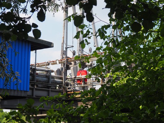 Rohrbrücke am Main in Offenbach
