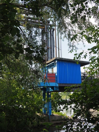 Rohrbrücke am Main in Offenbach