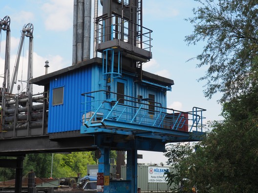 Rohrbrücke am Main in Offenbach