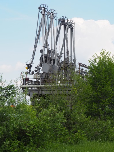 Rohrbrücke am Main in Offenbach