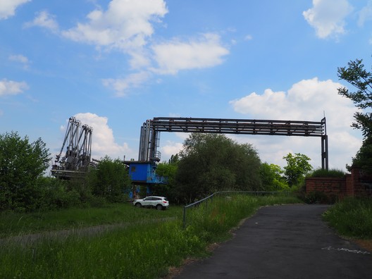 Rohrbrücke am Main in Offenbach