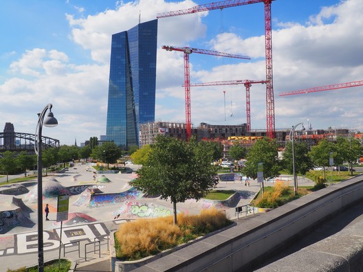 Der Hafenpark anstelle des Fruchlagerhaus, aufgenommen 2020