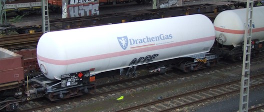 Ein Wagen zum Transport von Gas in Frankfurt Ost