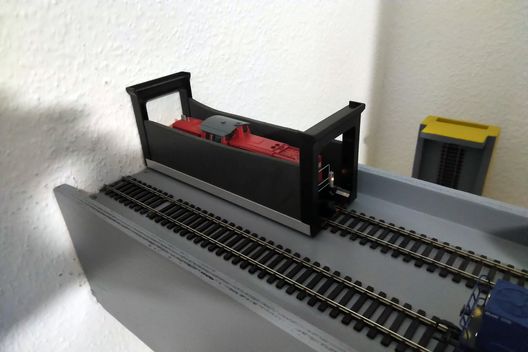 Der verkürzte Locolift von Peco